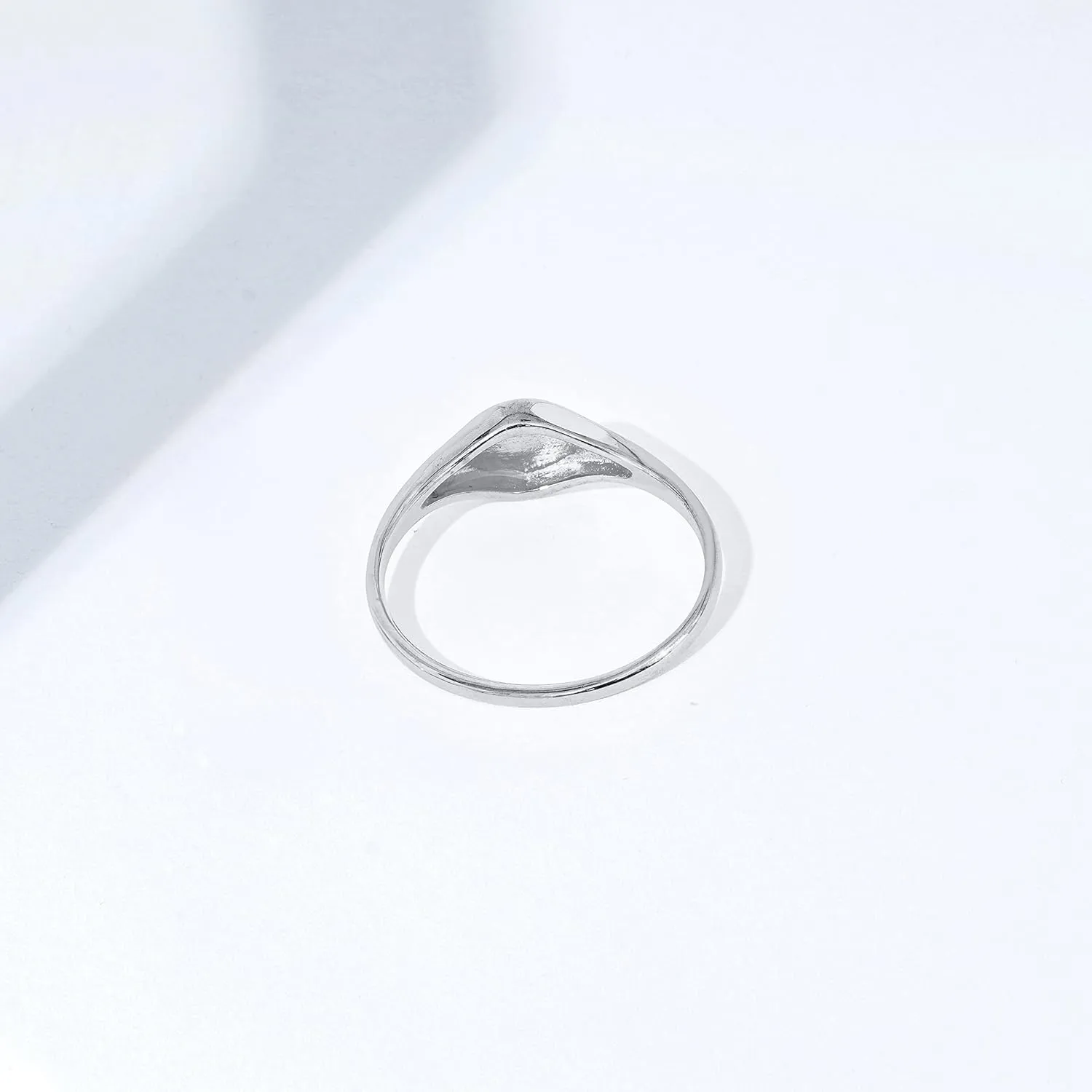 Amazon Essentials 14K Plated Sterling Silver Round Signet Ring