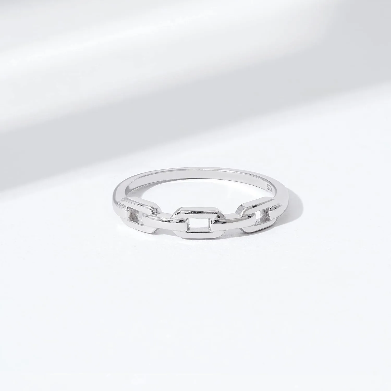Amazon Essentials Plated Sterling Silver Chain Link Accent Ring