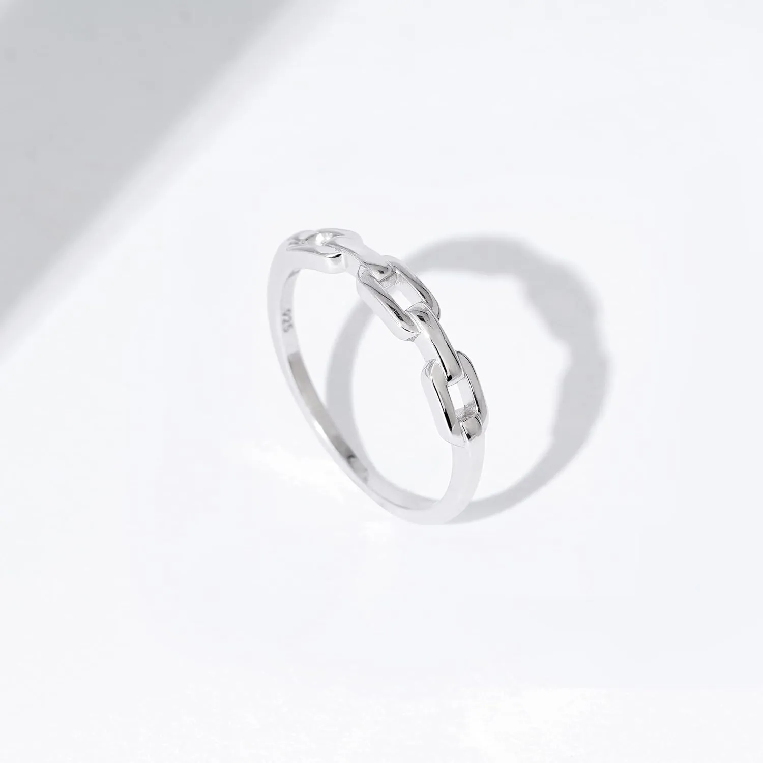 Amazon Essentials Plated Sterling Silver Chain Link Accent Ring