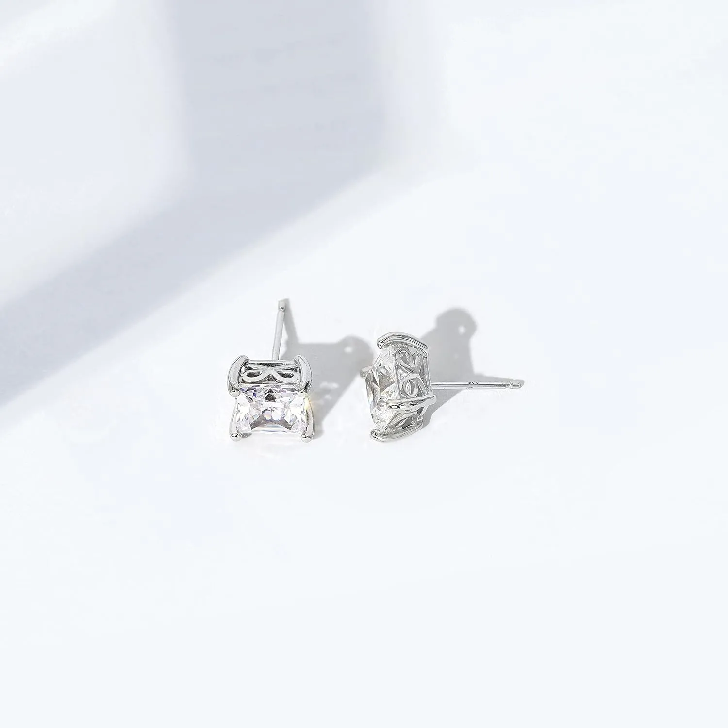 Amazon Essentials Plated Sterling Silver Stud Earrings set with Princess Brilliant Cut Infinite Elements Cubic Zirconia , (previously Amazon Collection)