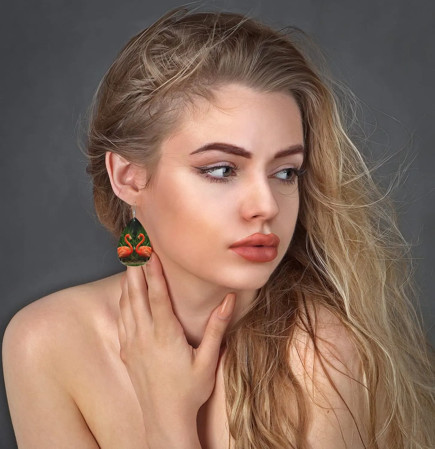 Asphalt Iridescent Hearts Drop Dangle Earrings Lightweight Teardrop Earrings Faux Leather Drop Dangle Jewelry for Women Teen Girls Fashionable Holiday Gift