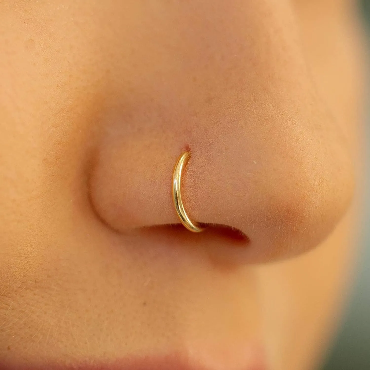 AVYRING Hypoallergenic Nose Rings 316L Surgical Steel Silver Gold Nose Hoops 18g 20g 16g Septum Ring Hinged Clickers Seamless Helix Cartilage Conch Earrings Hoop for Women Men 6mm 7mm 8mm