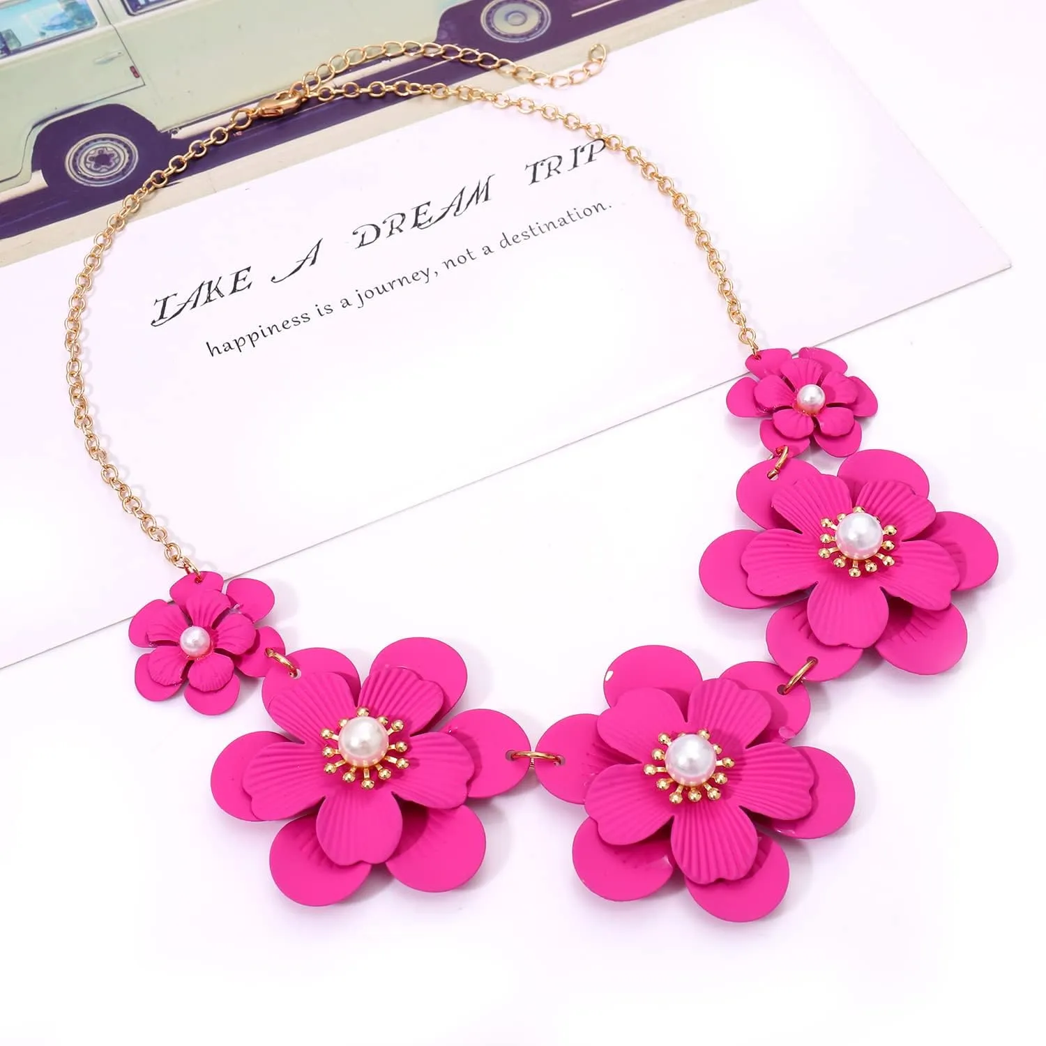 Boho Choker Necklace for Women Cute Flower Collar Necklace Statement Chunky Pearl Charm Summer Beach Chokers Necklaces Gifts for Women