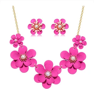 Boho Choker Necklace for Women Cute Flower Collar Necklace Statement Chunky Pearl Charm Summer Beach Chokers Necklaces Gifts for Women