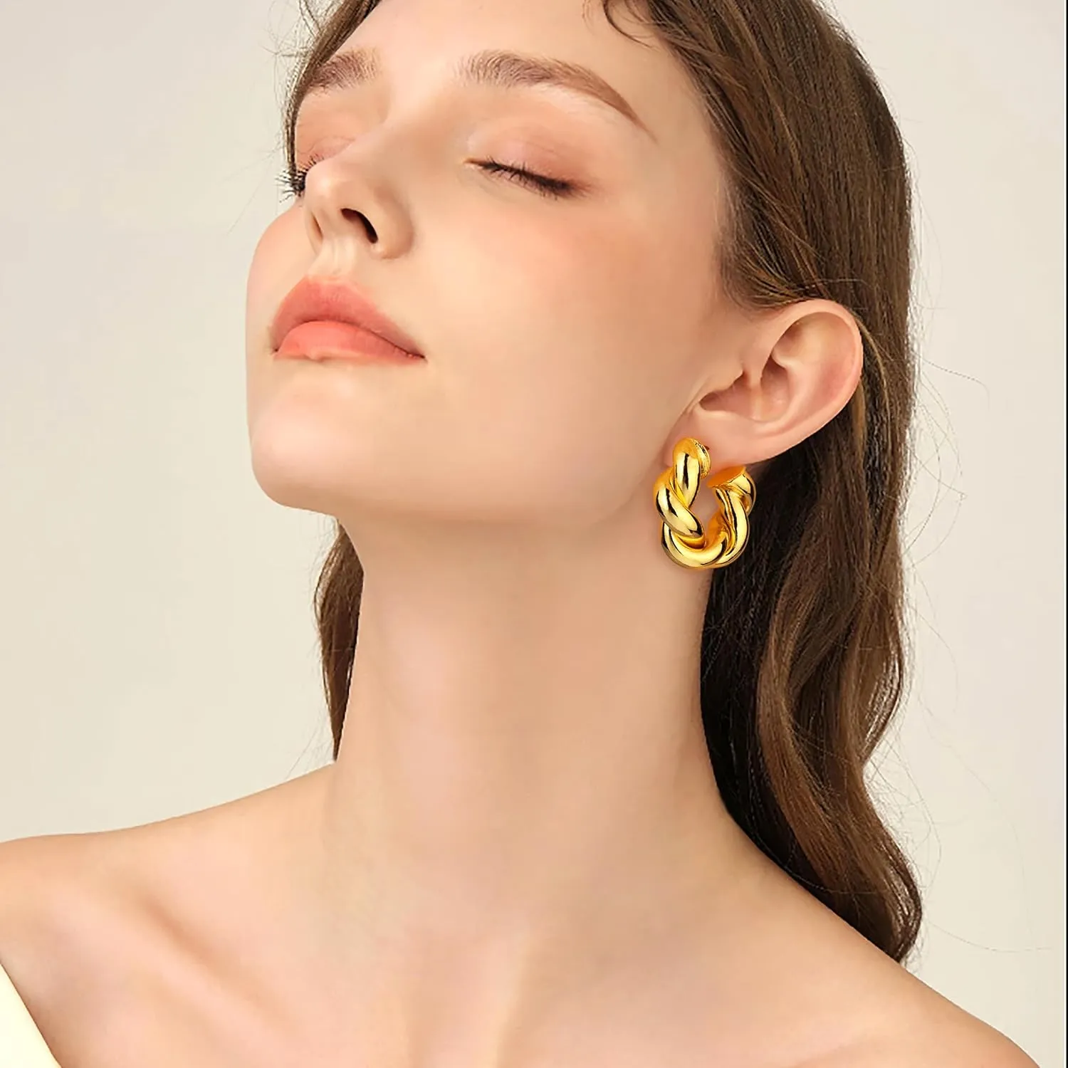 Chunky Gold Hoop Earrings for Women 18K Real Gold Plated Open Hoops Teardrop Earrings Lightweight Hypoallergenic Trendy Thick Gold Hoop Earrings for Women Girls Jewelry