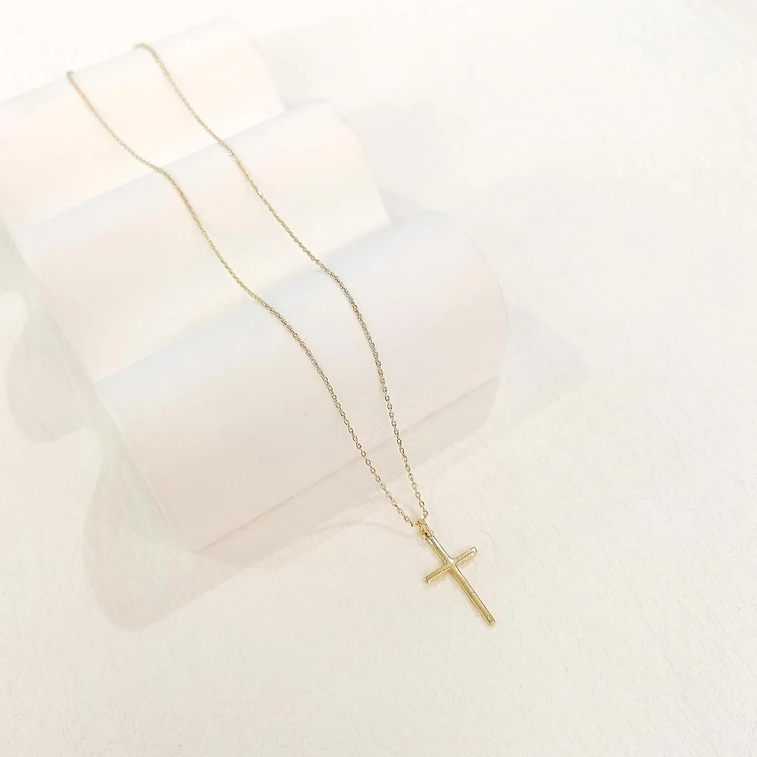 Cross Necklace for Women, Dainty 18K Gold Plated Small Cross Pendant Necklace Simple Gold Cross Necklaces for Women Trendy Gold Jewelry for Women Gift