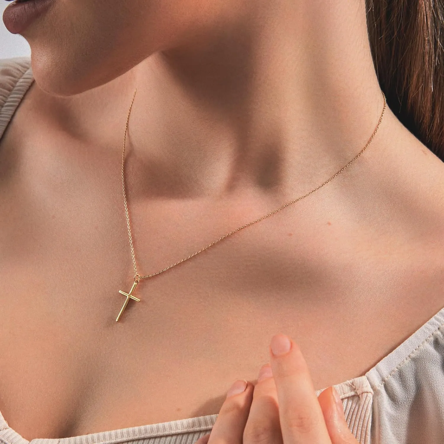Cross Necklace for Women, Dainty 18K Gold Plated Small Cross Pendant Necklace Simple Gold Cross Necklaces for Women Trendy Gold Jewelry for Women Gift