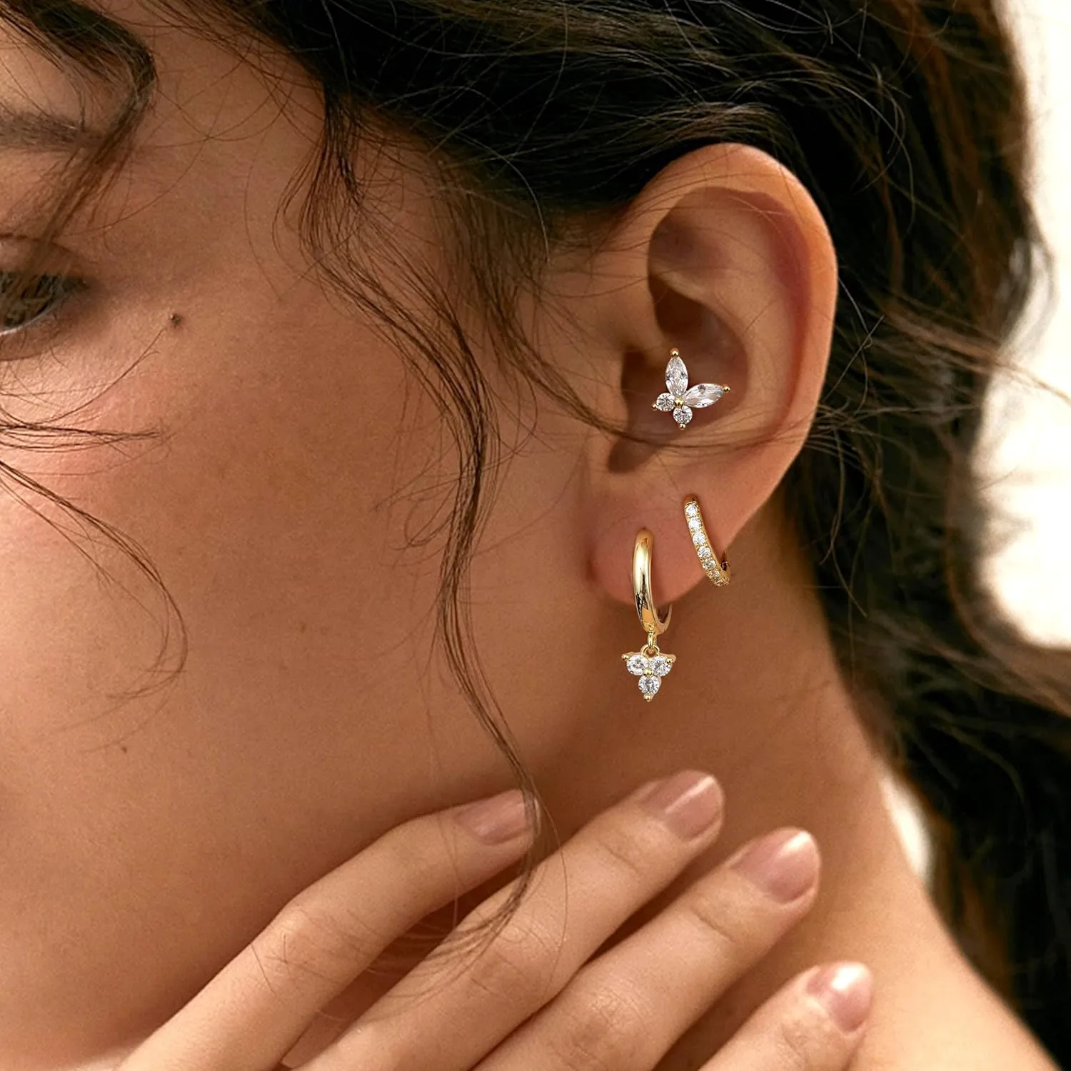Dochais Small Gold Huggies Hoop Earrings Dainty Gold Earrings Set For Women, Gold Dangle Earrings Set, 925 Sterling Silver Earrings, Small Studs Earring Set, 14K Gold Plated Cartilage Earrings, Hypoallergenic Gold Earrings Drop Earrings