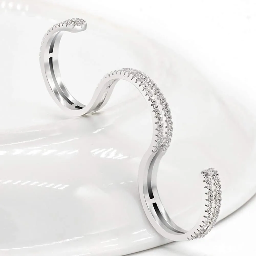 Exquisite micro-inlaid three-finger women's ring Adjustable size ring with AAA cubic zirconia classic women's finger ring, ins trendy and cool niche design, cool style, fashionable personality, light luxury tail ring