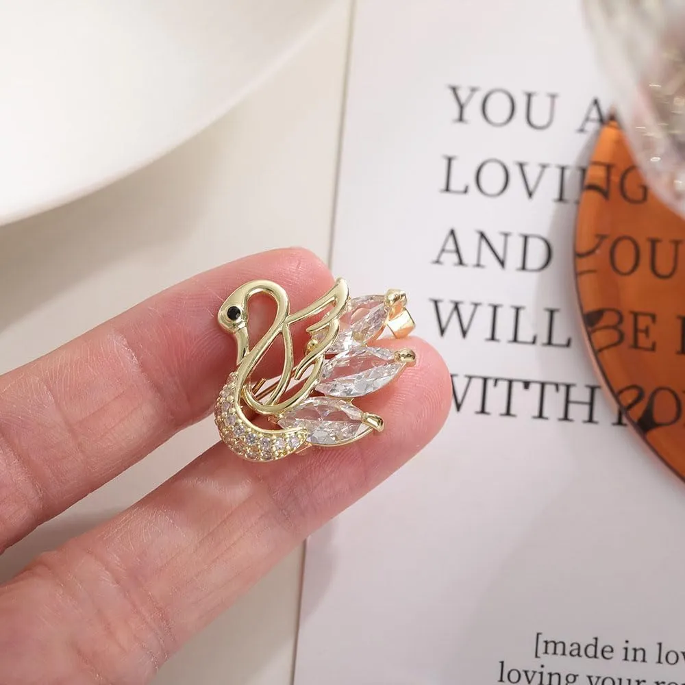 fashion women's animal brooch zircon swan brooch sweater jacket cardigan sweater needle clothing accessories designed specifically for fashionable women, suitable for holiday jewelry gifts