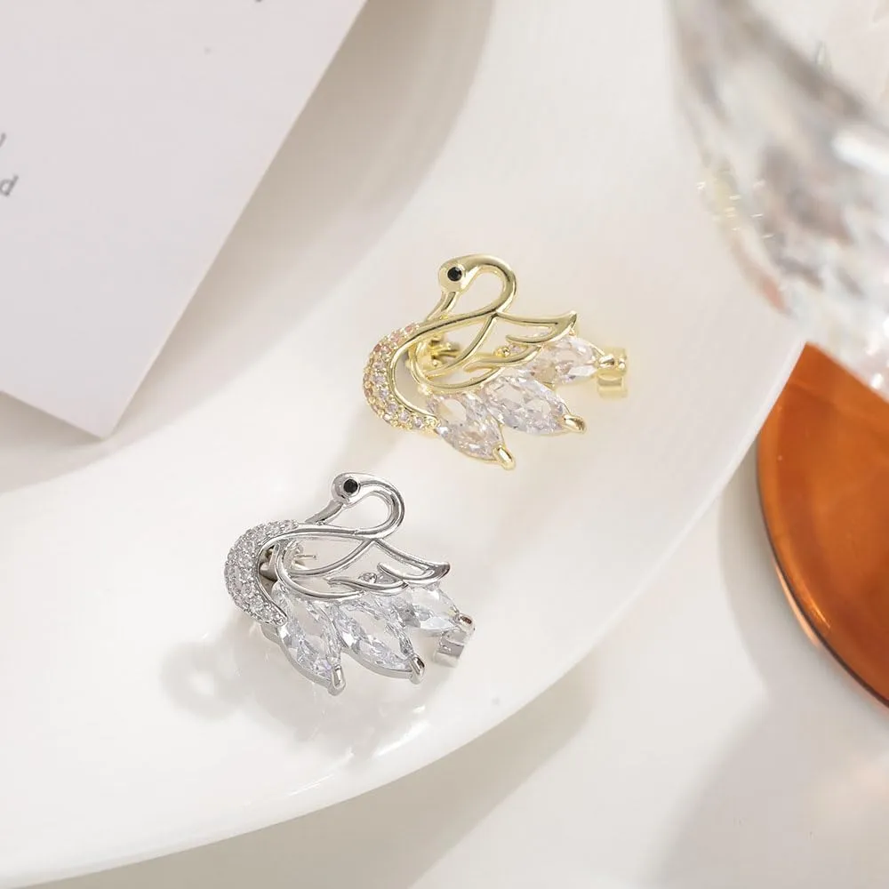 fashion women's animal brooch zircon swan brooch sweater jacket cardigan sweater needle clothing accessories designed specifically for fashionable women, suitable for holiday jewelry gifts