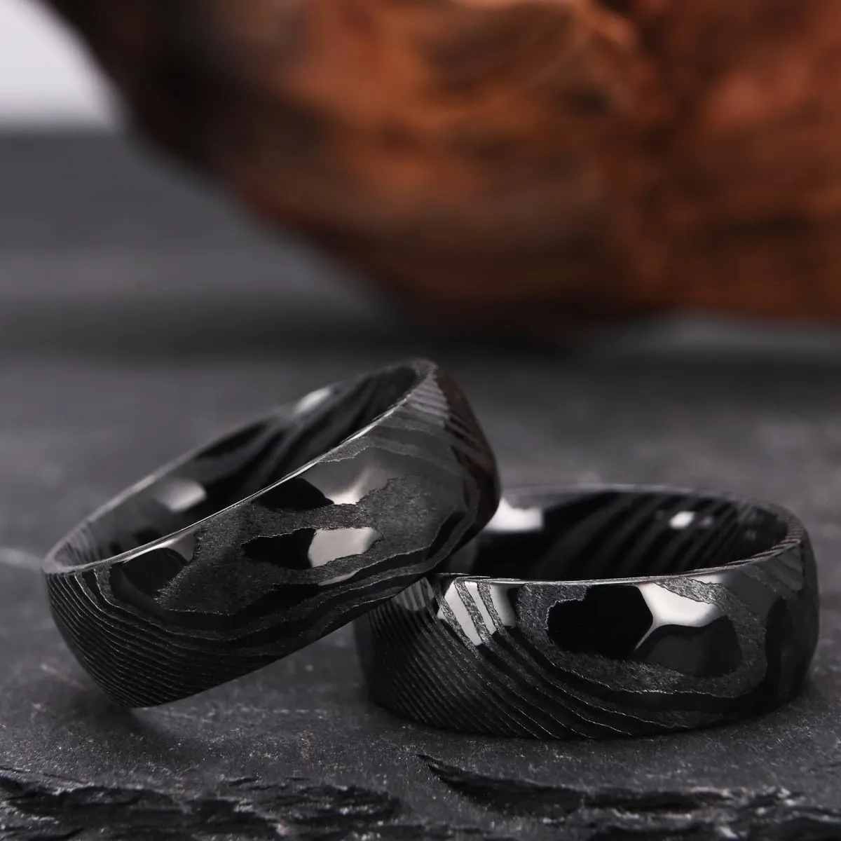 Gold Black Damascus Steel Rings for Men Women 8mm Men's Wedding Bands Classic Fashion Comfortable Fit Suitable for Couples Dating and Engagement