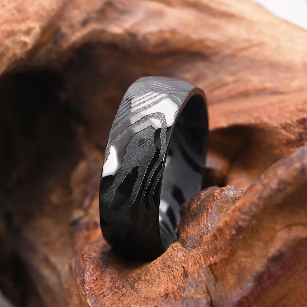 Gold Black Damascus Steel Rings for Men Women 8mm Men's Wedding Bands Classic Fashion Comfortable Fit Suitable for Couples Dating and Engagement