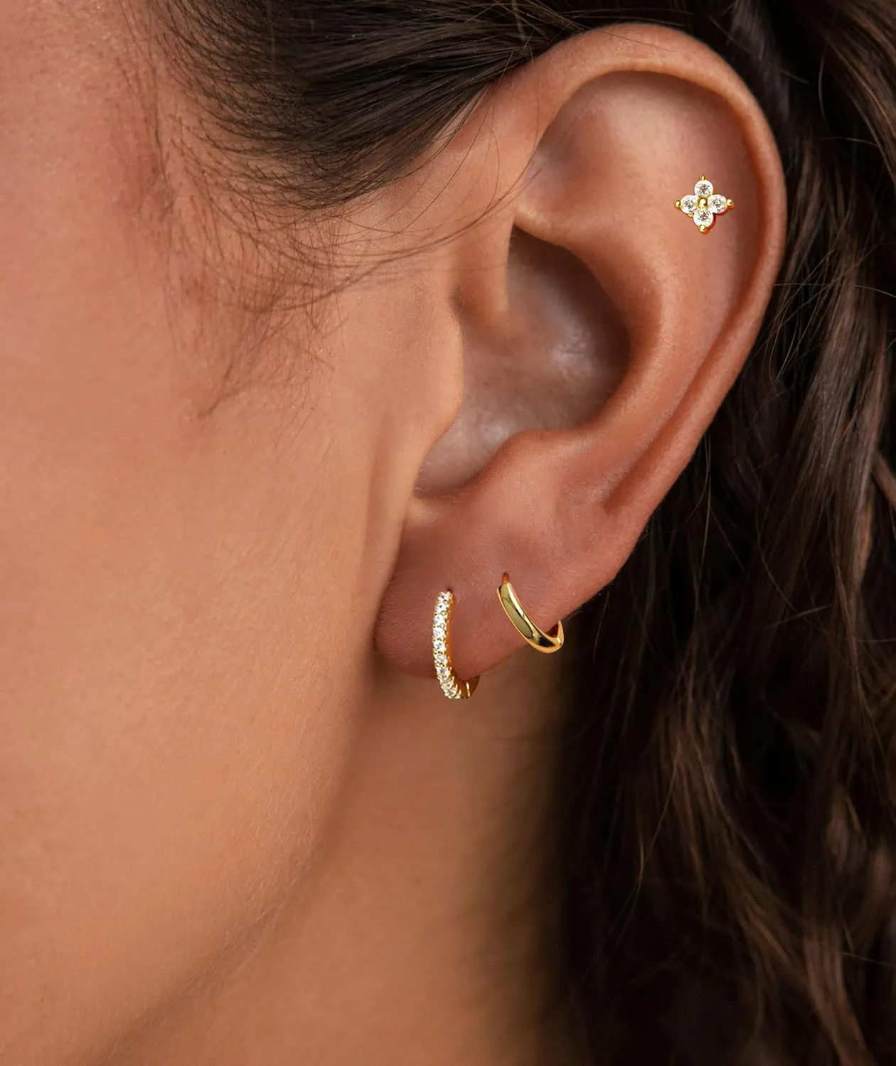 Gold Earrings for Women Trendy, Dainty Small Hoop Earrings Set Multiple Piercing Cute CZ Flower Huggie Stud Earring 14K Gold Lightweight Hypoallergenic Cartilage Earrings Gold Jewelry for Women Gifts