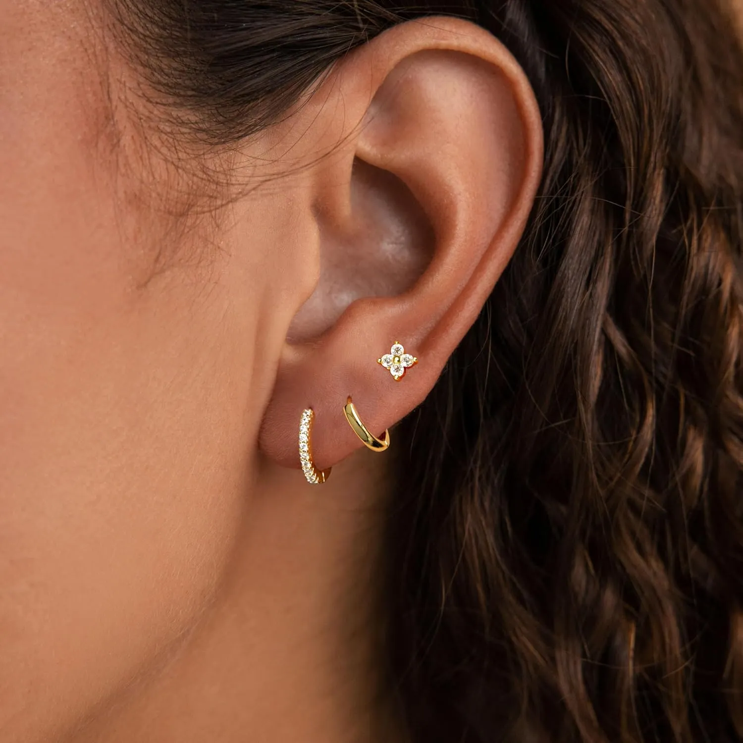 Gold Earrings for Women Trendy, Dainty Small Hoop Earrings Set Multiple Piercing Cute CZ Flower Huggie Stud Earring 14K Gold Lightweight Hypoallergenic Cartilage Earrings Gold Jewelry for Women Gifts