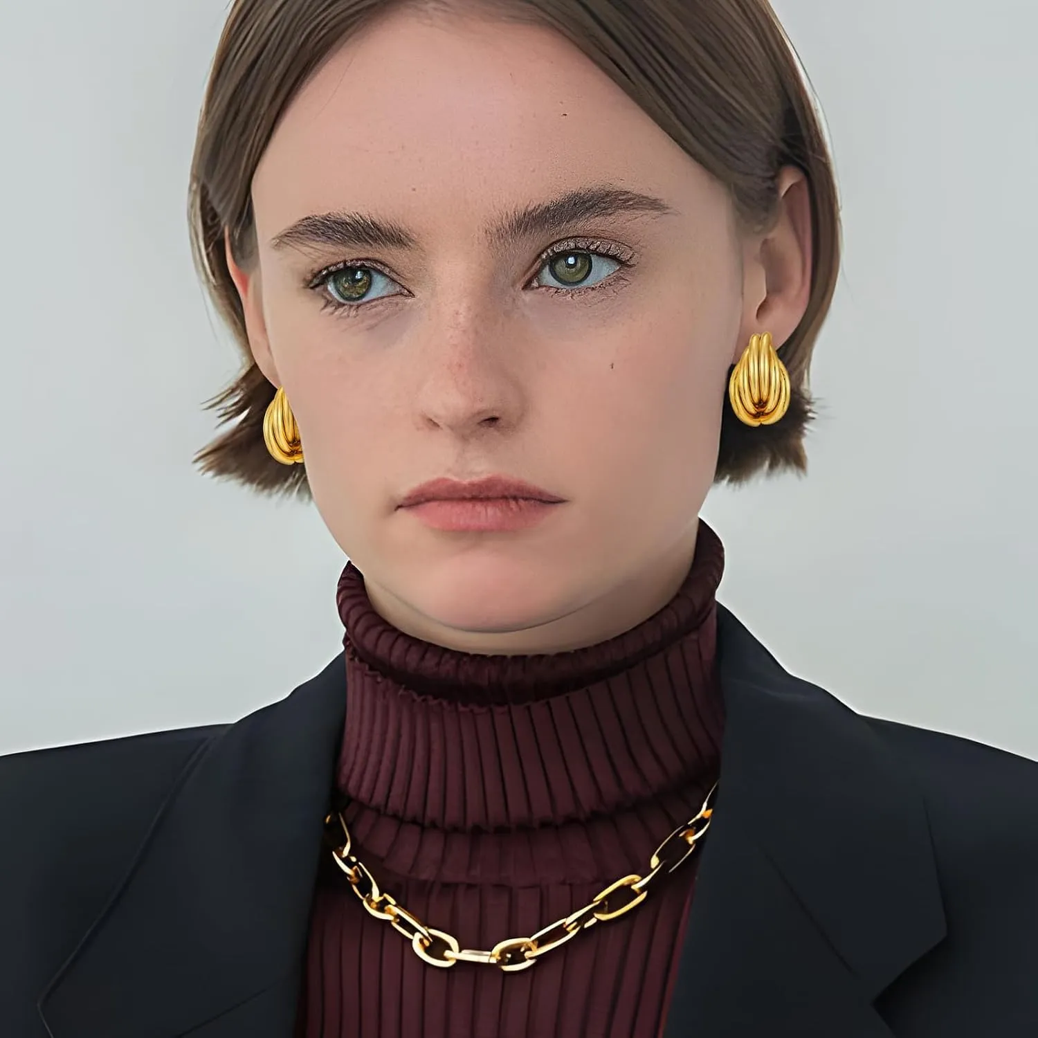 Gold Geometric Clip On Earrings for Women 18K Chunky Gold Knot Link Clip Earrings Trendy Jewelry