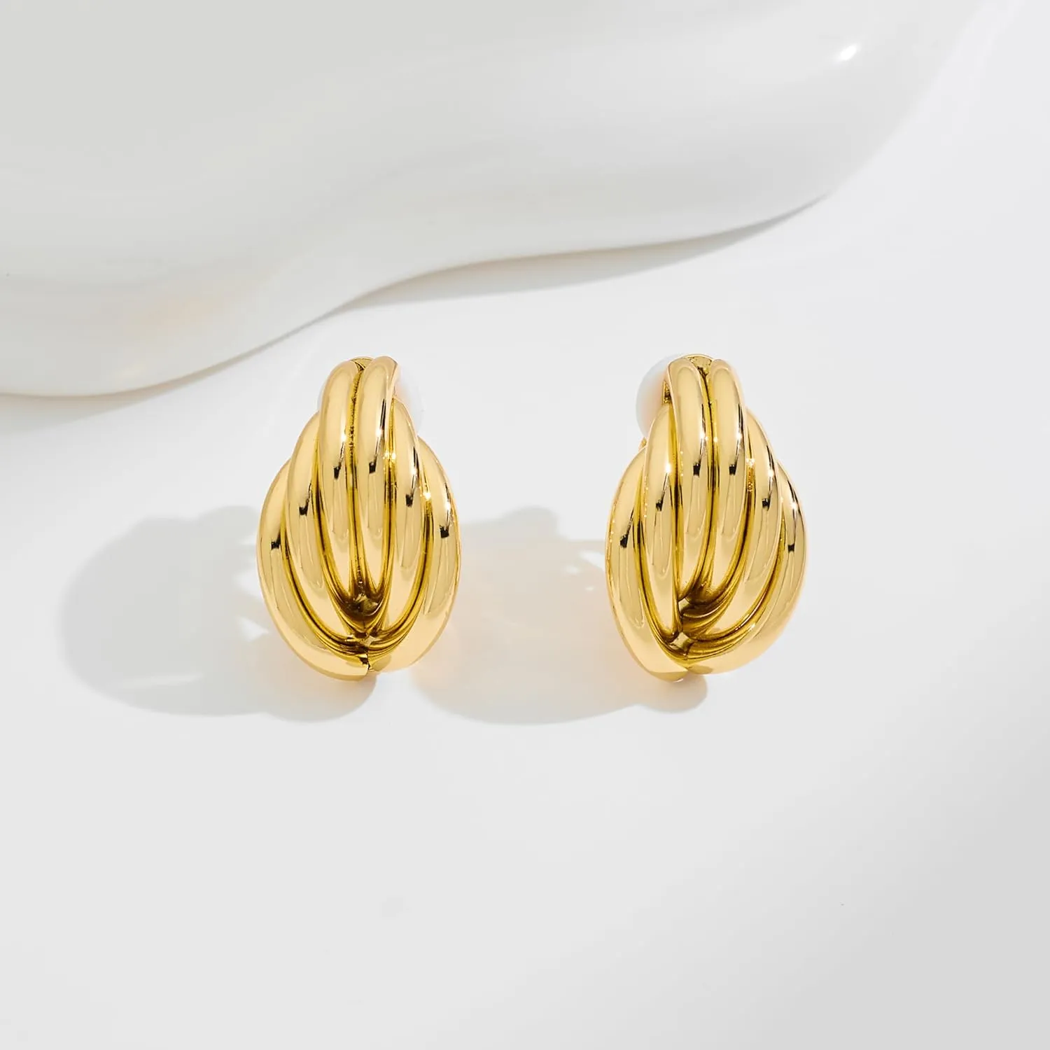 Gold Geometric Clip On Earrings for Women 18K Chunky Gold Knot Link Clip Earrings Trendy Jewelry