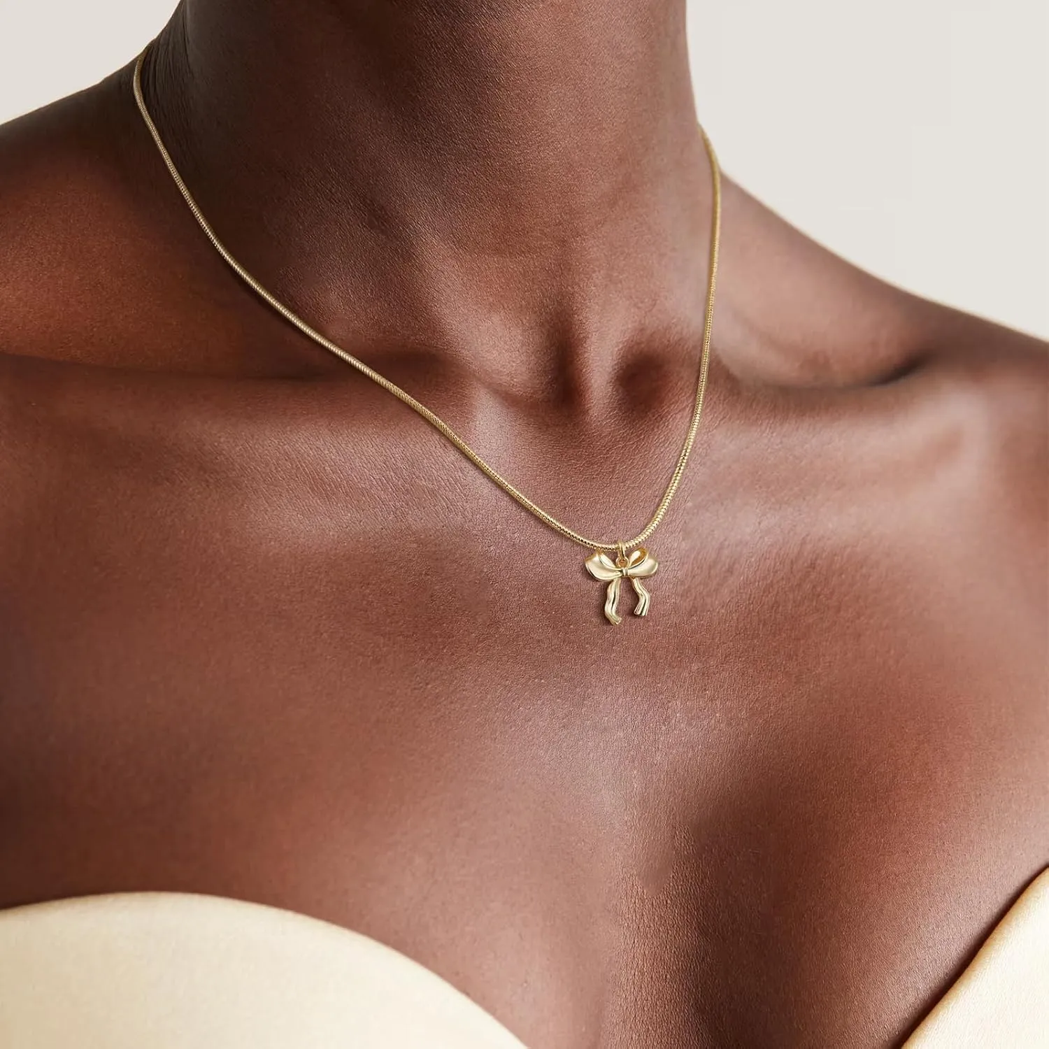 Gold Necklace for Women - Bow Necklace 14K Dainty Gold Necklace Cute Small Tiny Bow Pendant Choker Chain Necklace Trendy Necklaces for Women Gold Jewelry Gift