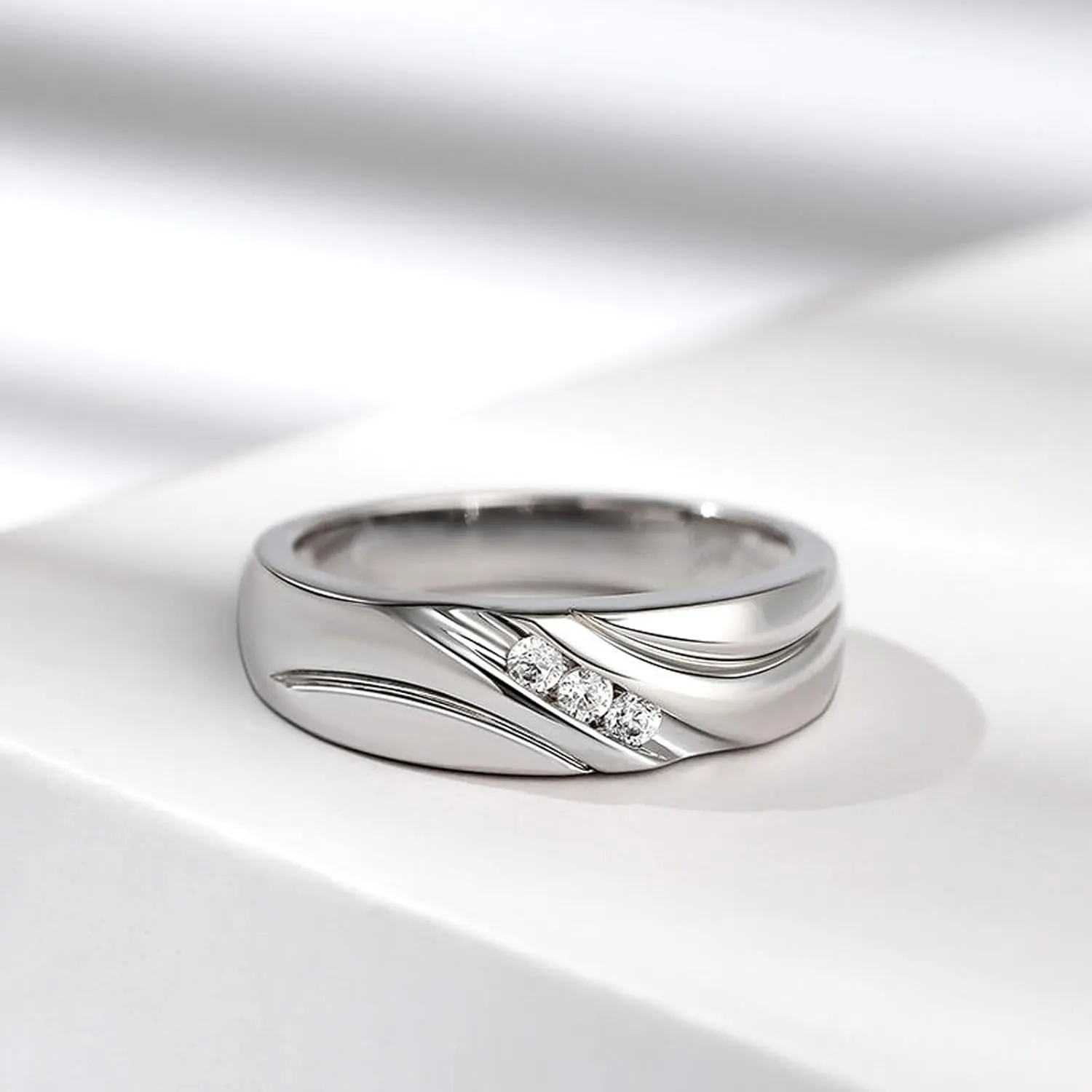 Jeulia Classic Mens Wedding Band Diamond Moissanite Ring 925 Sterling Silver D Color VVS1 Clarity Brilliant Round Cut Engagement Rings For Men Valentine's Day Jewelry Gift with Box