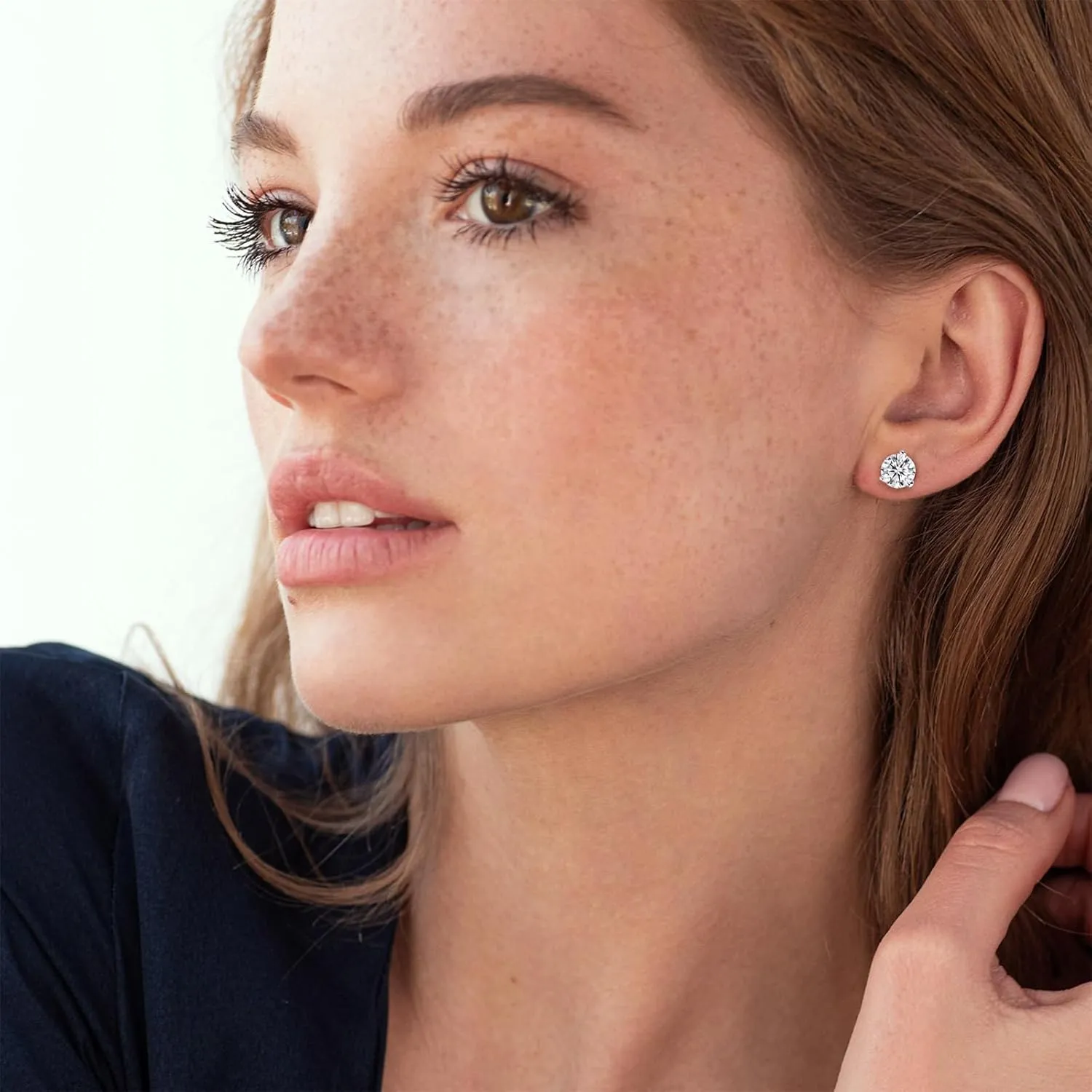 Moissanite Stud Earrings for Women, 0.5-2ct 18K White Gold Plated S925 Sterling Silver Earrings, D Color VVS1 Round Brilliant Lab Created Diamond Earrings Hypoallergenic Earrings Best Gift for Women Wife Her