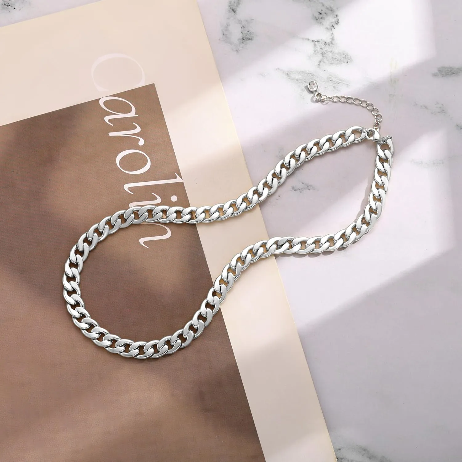 Moodear Gold Necklace for Women 14K Dainty Chunky Gold/Sliver Chain Necklace Cuban Link Paperclip Chain Choker Toggle Clasp Layered Pearl Pendent Necklace for Women Trendy Fashion Jewelry