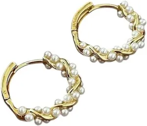 New 2025 Light Luxury Temperament Elegant Imitation Pearl Hoop Earrings For Women Fashion Sweet Metal Jewelry Findings Party Gifts Trendy Accessories Creative Gift