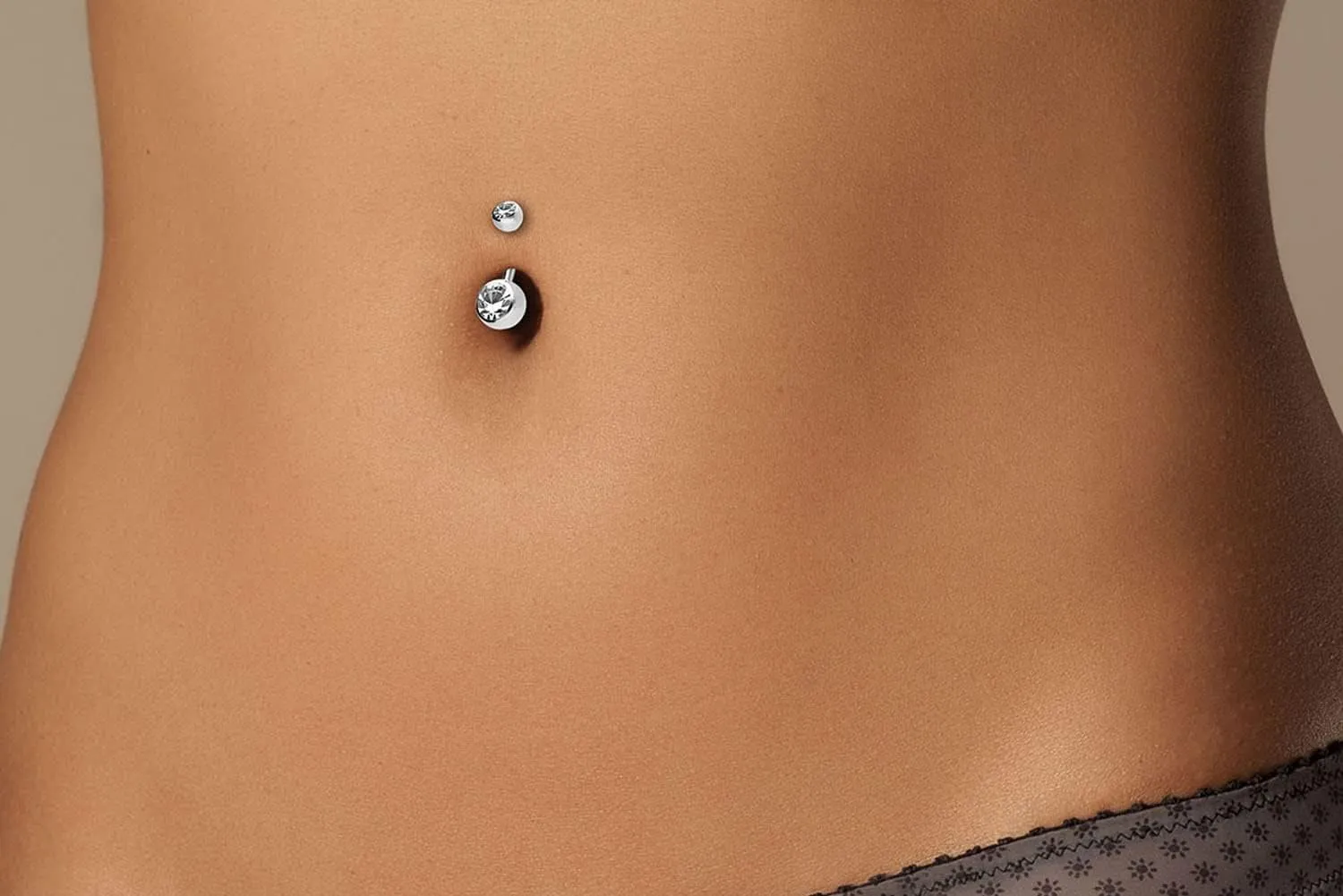 PIERCINGLINE belly button ring surgical steel with 2 clear crystals - navel piercing jewelry in 4 stylish colors (black, gold, rose gold ans silver) and 3 sizes