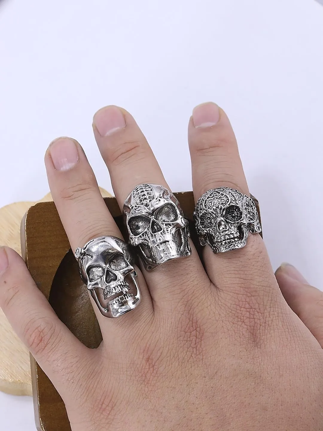 Punk Gothic Rings for Men Women Chunky Vintage Skull Ring Set Gothic Halloween Dark Rings Stackable Skull Ring Set for Men Women