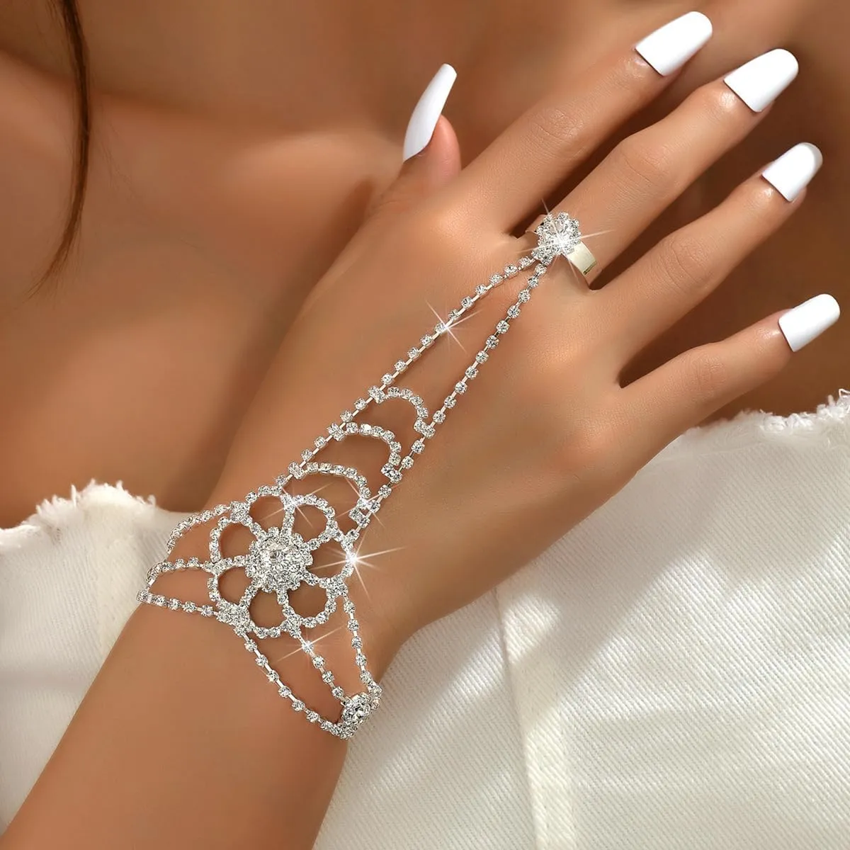 Rhinestone Finger Ring Bracelet Flower Wedding Hand Chain Bracelets Crystal Tassel Heart Full Hand Link Bracelets Hand Jewelry for Women