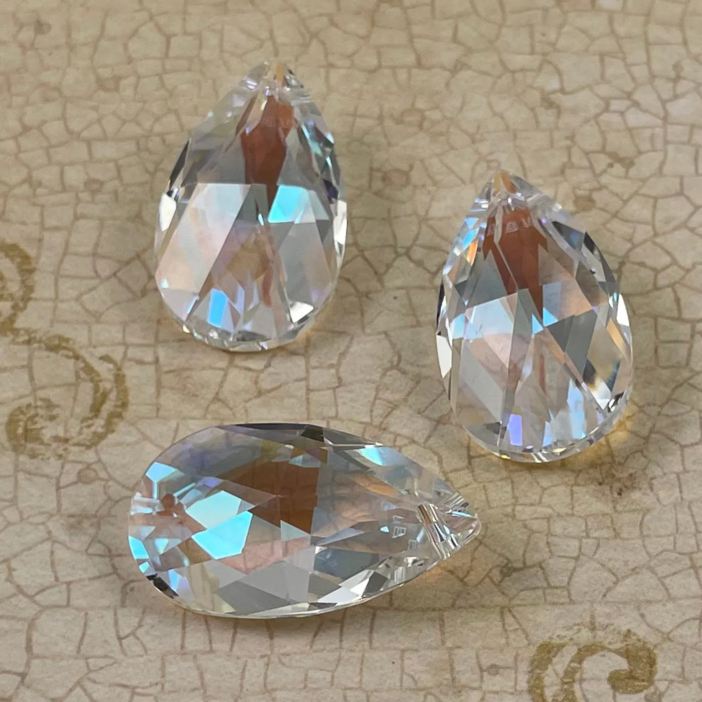 Swarovski Crystal 8721 Strass Teardrop Pendants 28 x 17mm