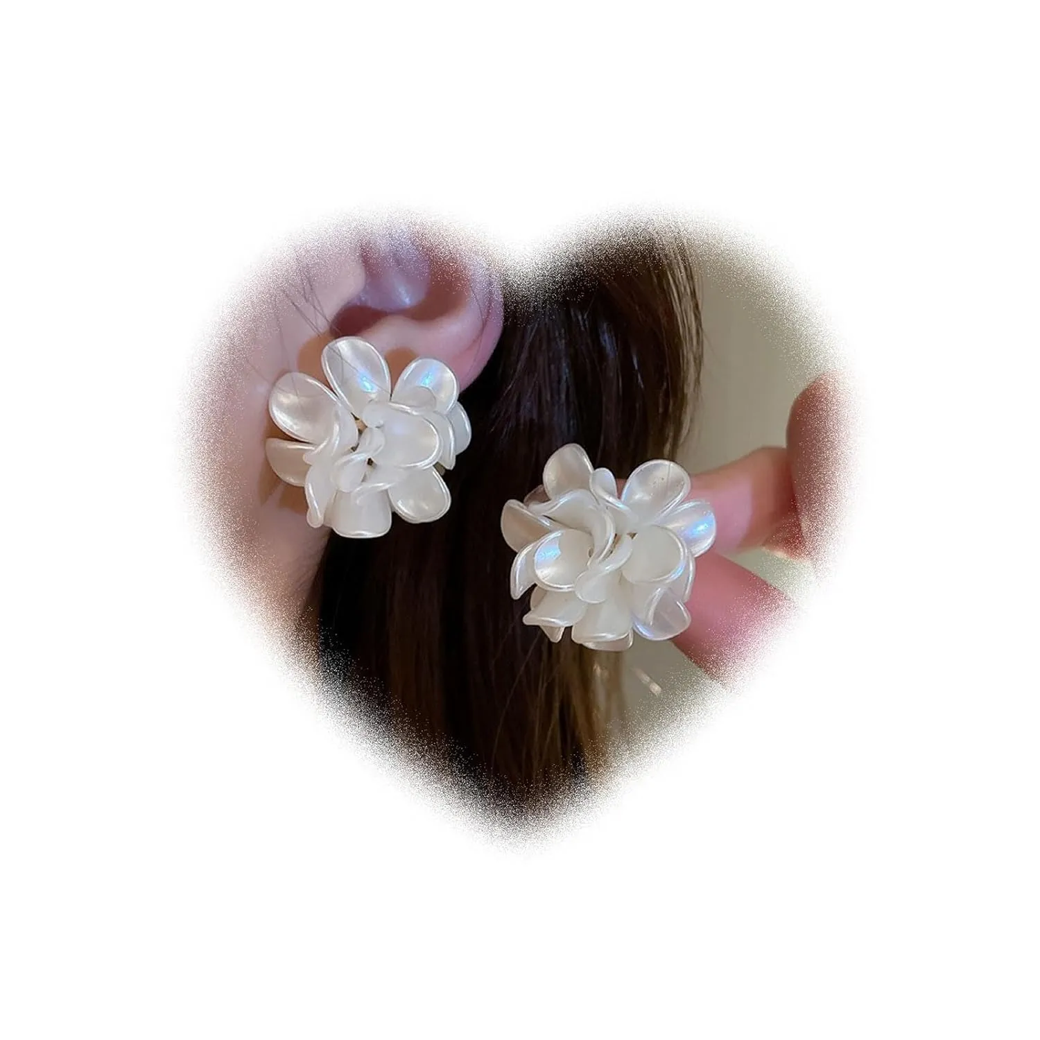 W WEILIRIAN Boho Pearl Flower Earrings for Girls White Flower Stud Earrings 3D Flower Earrings Flower Wedding Earrings Jewelry for Women Gifts