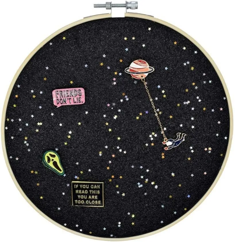 Wall Hanging Brooch Jewelry Storage Display Stand Enamel Pin Display Holder Earrings Necklace Glitter Pin Display Board with stars, Pin Collection Display, Canvas/leather Embroidery Hoop (Black)