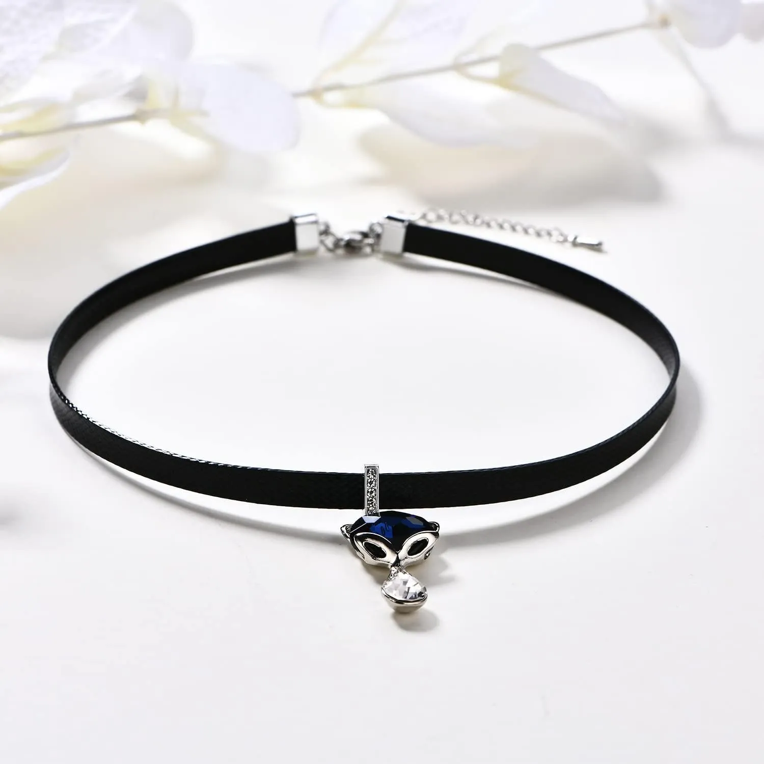 Yonhon Black Choker Necklace for Women,Gold/Siver Tone Choker Necklace with Elegant Pendant