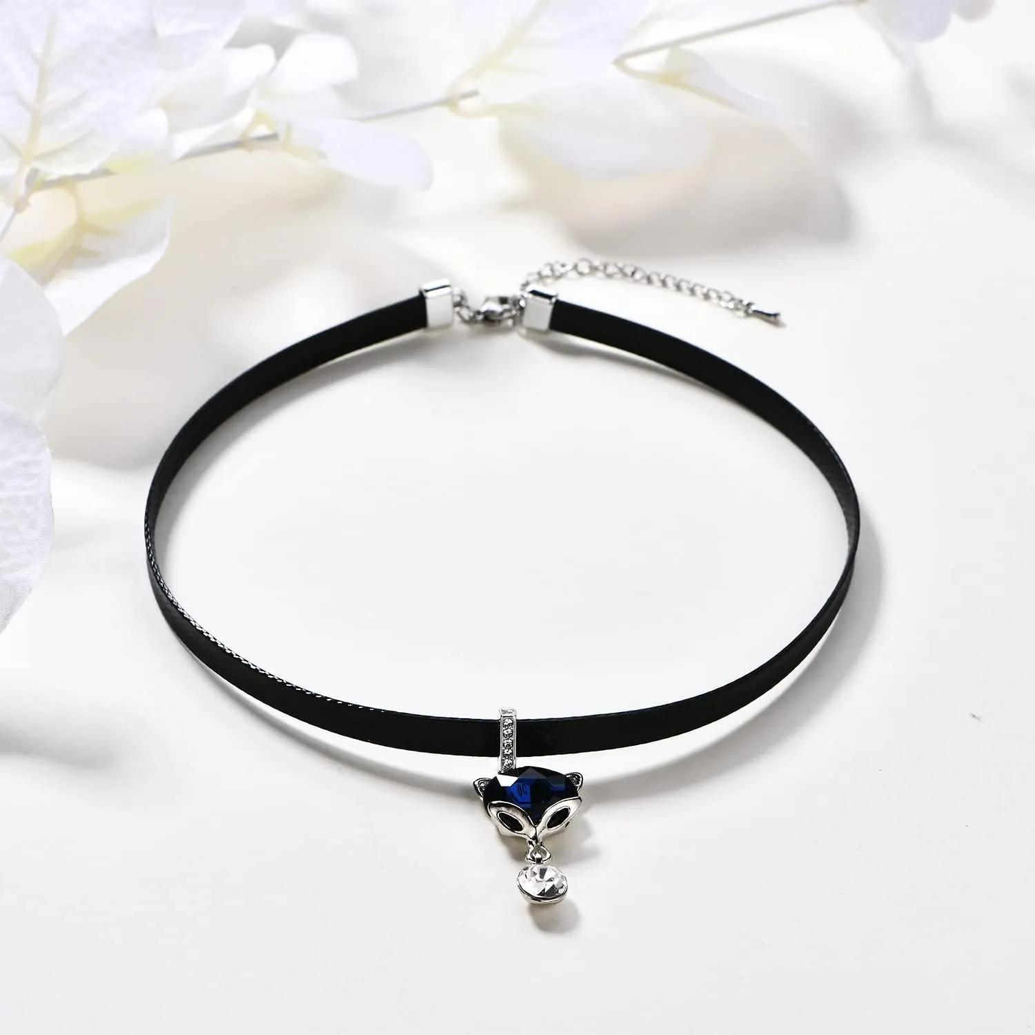Yonhon Black Choker Necklace for Women,Gold/Siver Tone Choker Necklace with Elegant Pendant